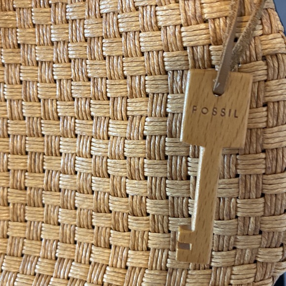 Fossil Woven Purse & Fossil small leather tan wallet. GUC gently used - Picture 6 of 13